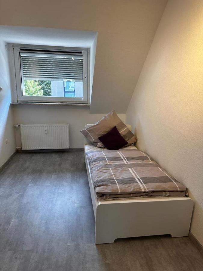 A&V Apartments Wunderschoene Rheinblick Wohnung Zum Entspannen Apt Ela Duisburg Exterior foto
